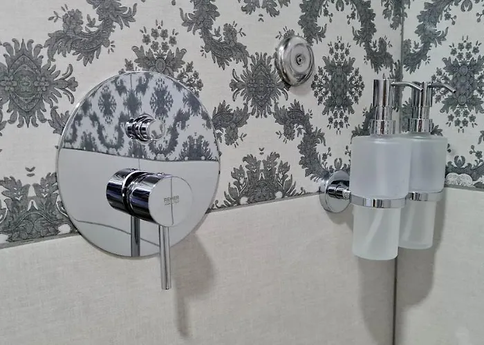 2v1 - Sheshi Willson *